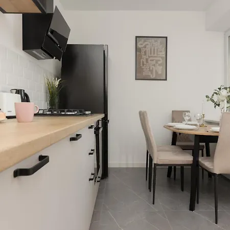 Apartment Ursus Spacious Two-bedroom By Renters *