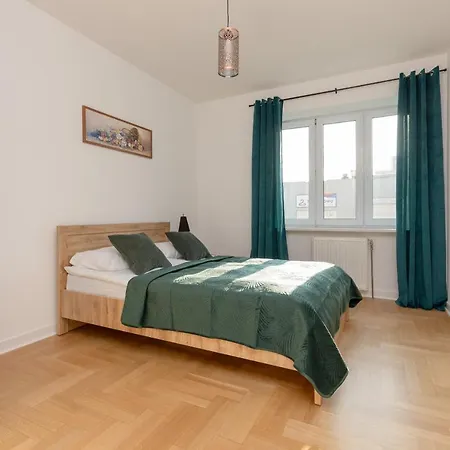 Ursus Spacious Two-bedroom By Renters * Warsaw